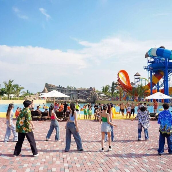 Vé VinWonders Cửa Hội: Vé Công viên nước