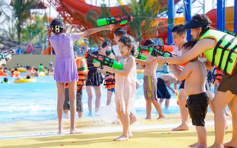 Vé Công Viên Nước 18 Thiên Đường Vui Chơi Tại Công Viên Nước Cửa Hội