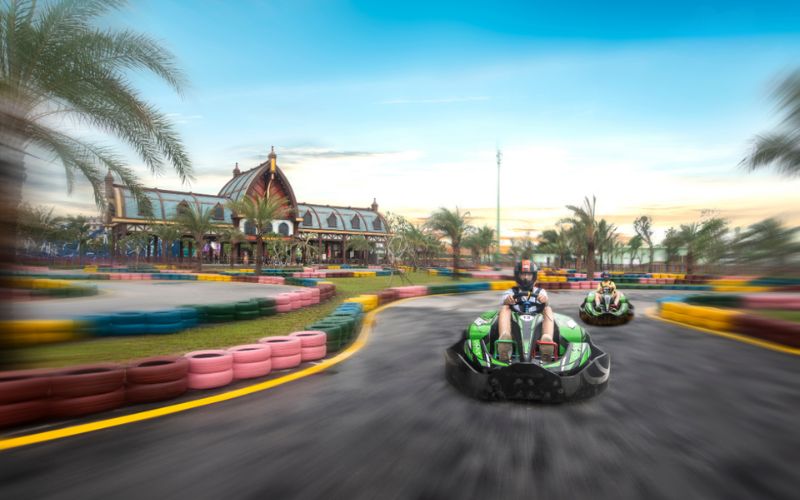 Đường Đua Go Kart Tại Khu Trò Chơi Ngoài Trời VinWonders Cửa Hội