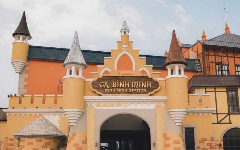 Ga Bình Minh - Cáp Treo Vin Cửa Hội