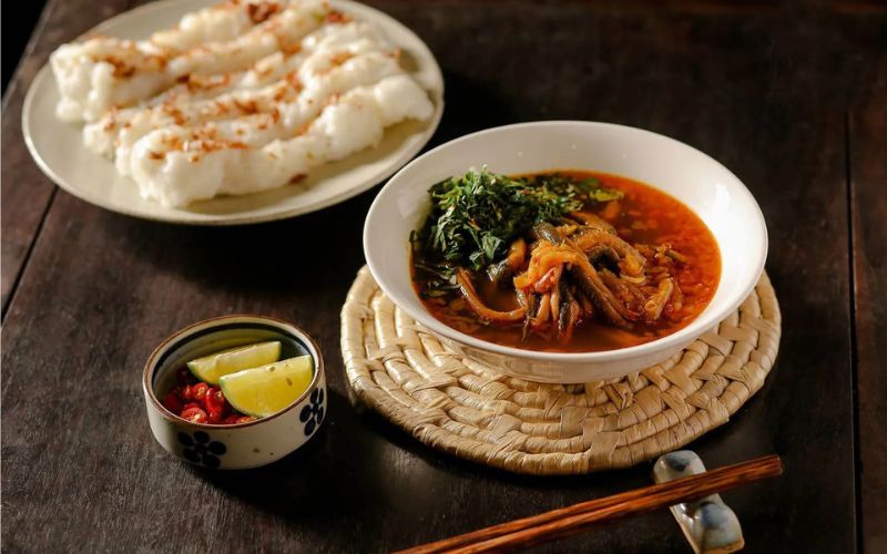 Du Lịch Biển Cửa Hội: Khám Phá Vẻ Đẹp Bình Yên Và Hấp Dẫn Xứ Nghệ 8 Súp lươn là món đặc sản nổi tiếng xứ Nghệ