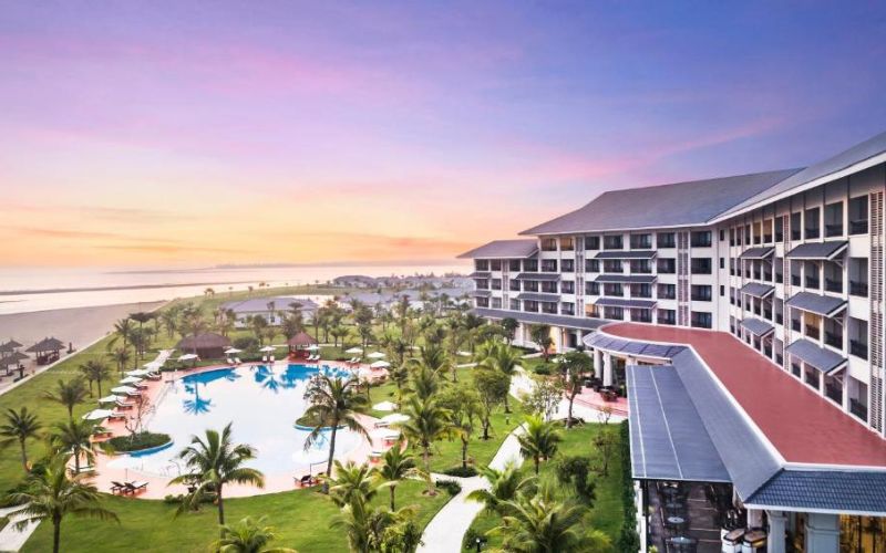 Meliá Vinpearl Cua Hoi Beach Resort