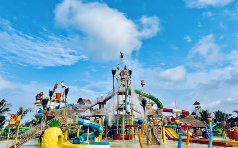 Quần thể giải trí VinWonders Cửa Hội