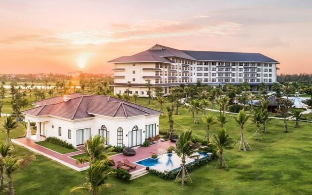 Meliá Vinpearl Cua Hoi Beach Resort - Khách sạn gần VinWonders Cửa Hội