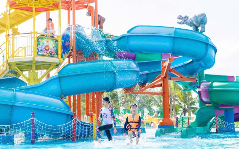Kinh Nghiệm Vui Chơi Tại Công Viên Nước VinWonders Cửa Hội