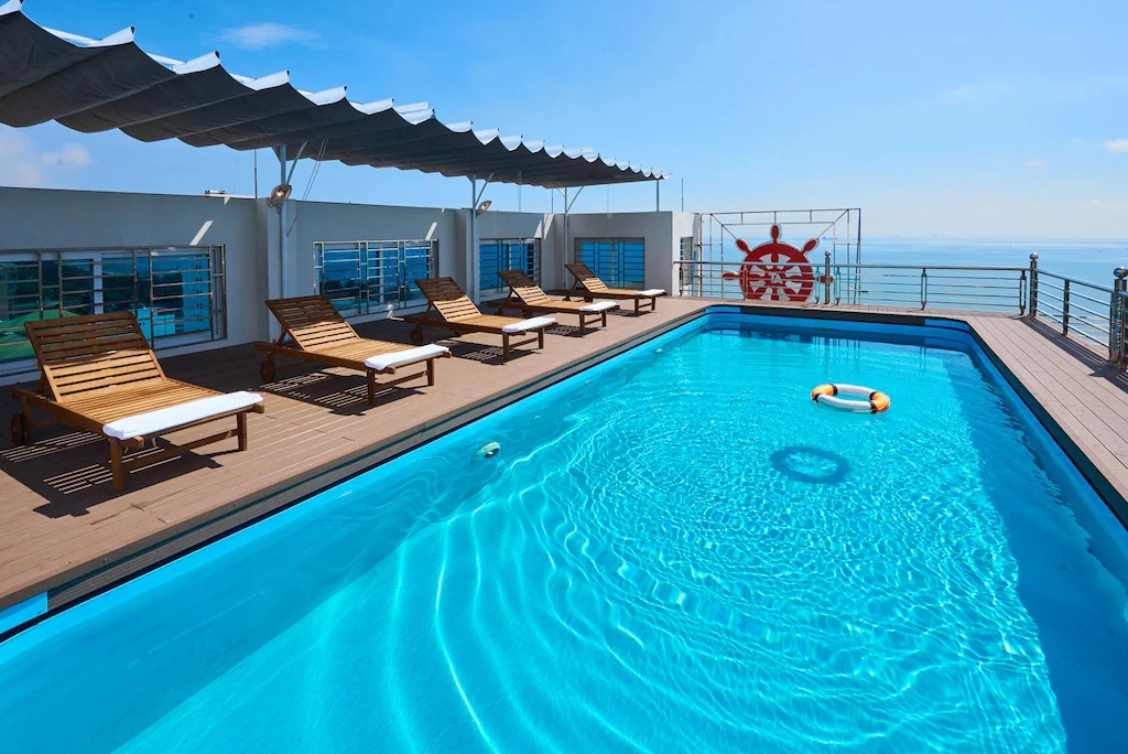 Bể bơi của Thai An Hotel