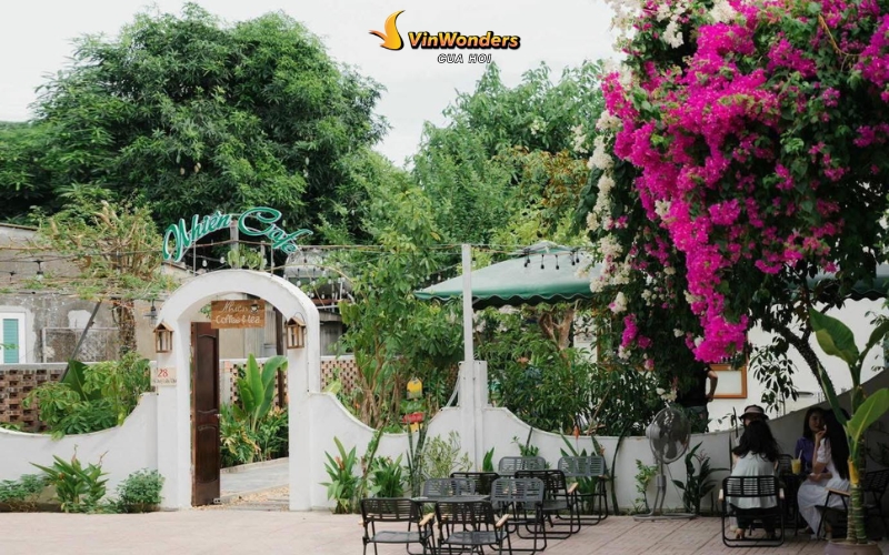 Top 5+ quán cà phê Cửa Lò đẹp, không gian xịn nhất 2025 6 Quán cà phê Cửa Lò: Nhiên Cửa Lò